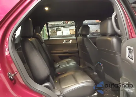 2015 Ford Explorer Xlt z USA, uszkodzony, nr VIN 1FM5K8D88FGB51520